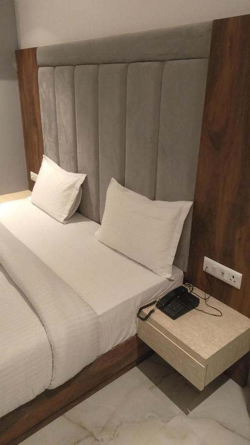 نيودلهي Hotel The Nilsa المظهر الخارجي الصورة